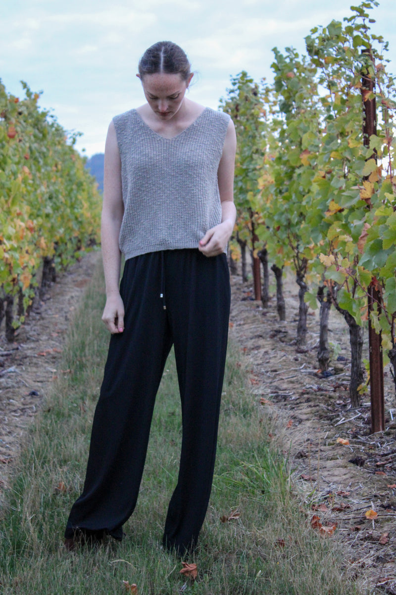 Open Range Knit Sweater V-Neck Vest Top