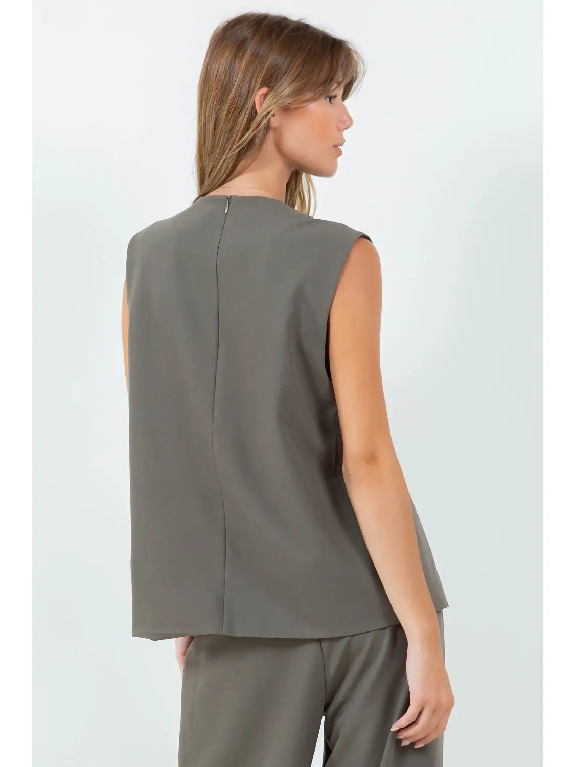 Flint Overlap Detailed Sleeveless Top